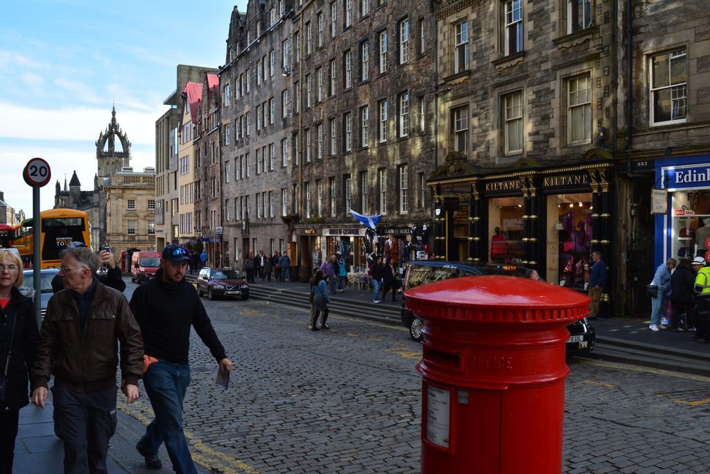 Royal Mile Elegance - Space & Luxury Lejlighed Edinburgh Eksteriør billede