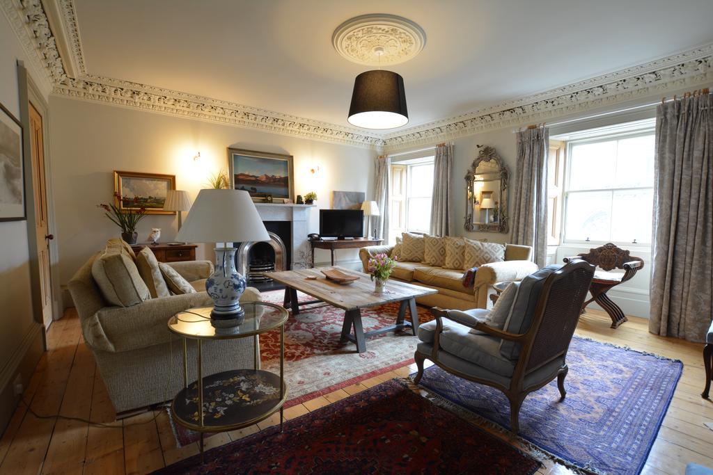 Royal Mile Elegance - Space & Luxury Lejlighed Edinburgh Eksteriør billede